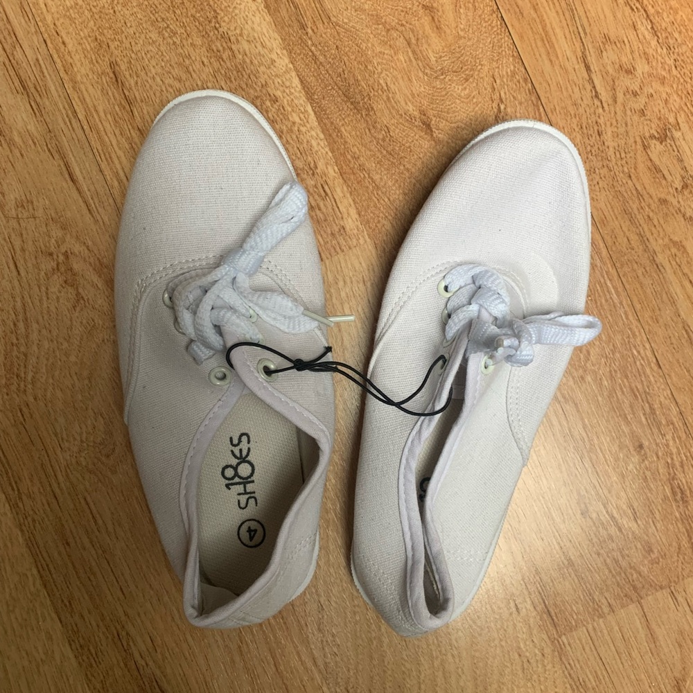 18shoes: white ked style sneaker
